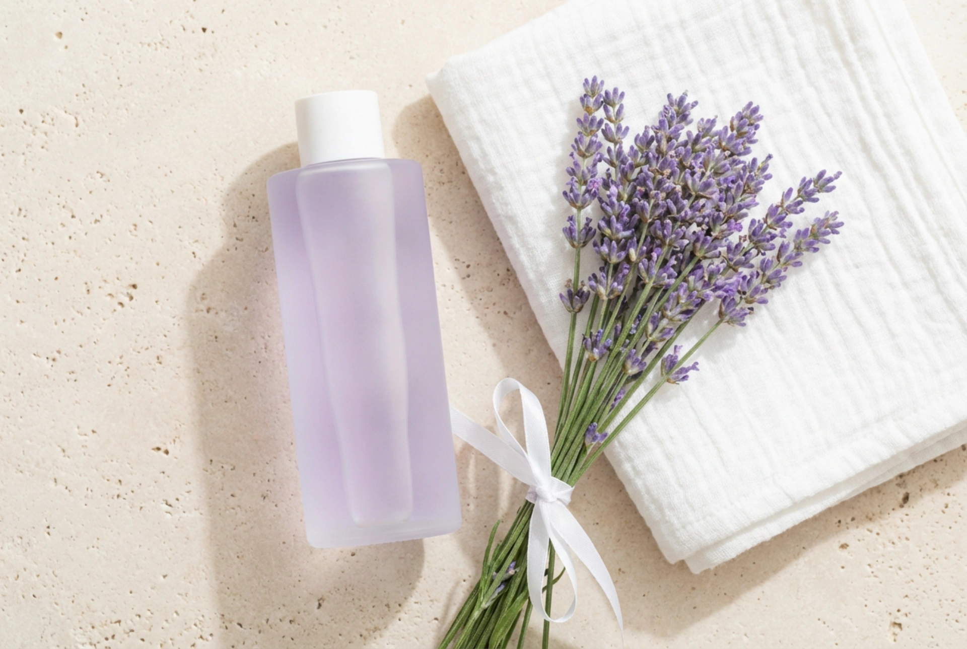 Lavendel-Shampoo: Sanfte Reinigung, entspannender Duft und wertvolle Tipps