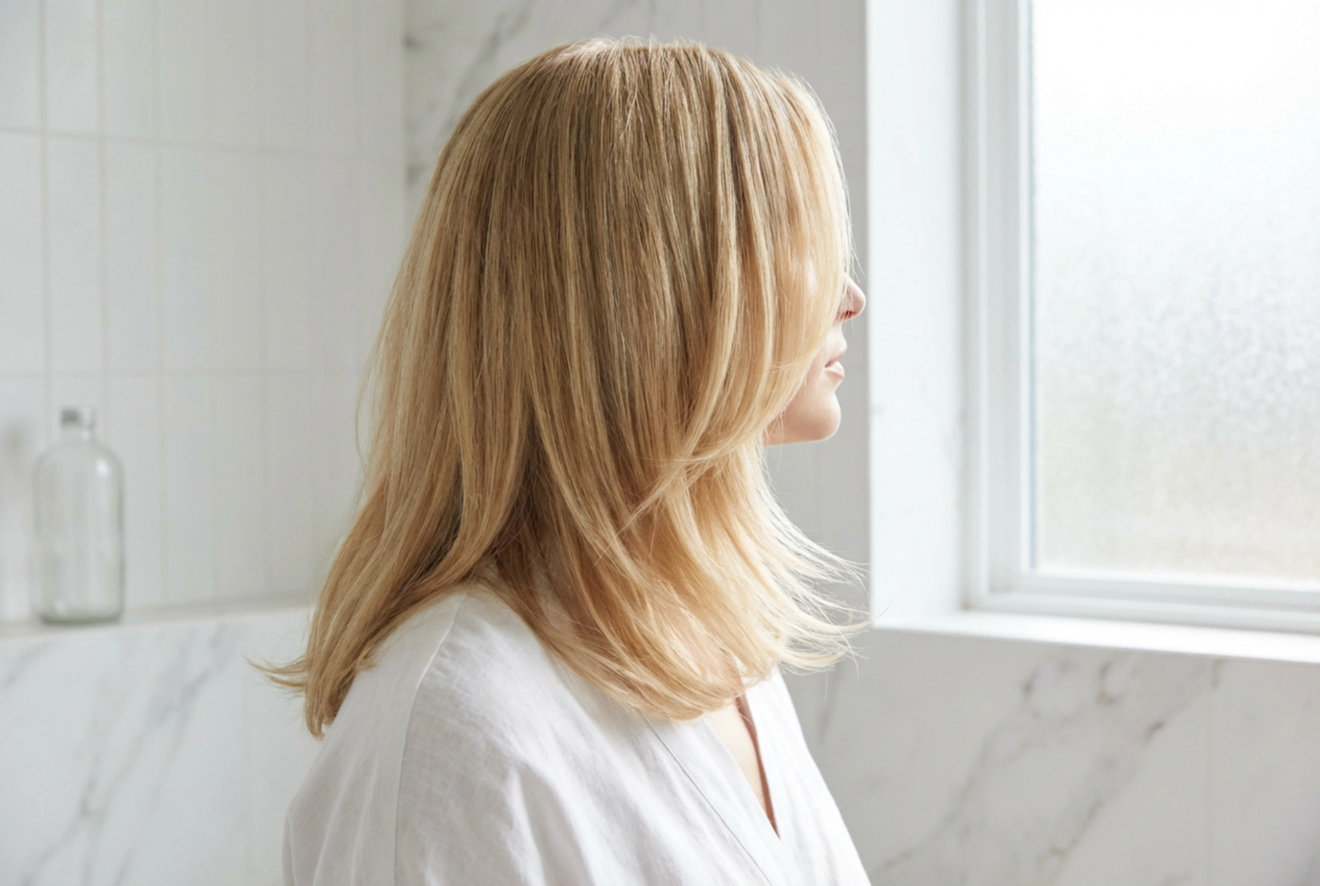 Halblanges Haar ohne Langeweile: Mittellange Frisuren in 3 Varianten