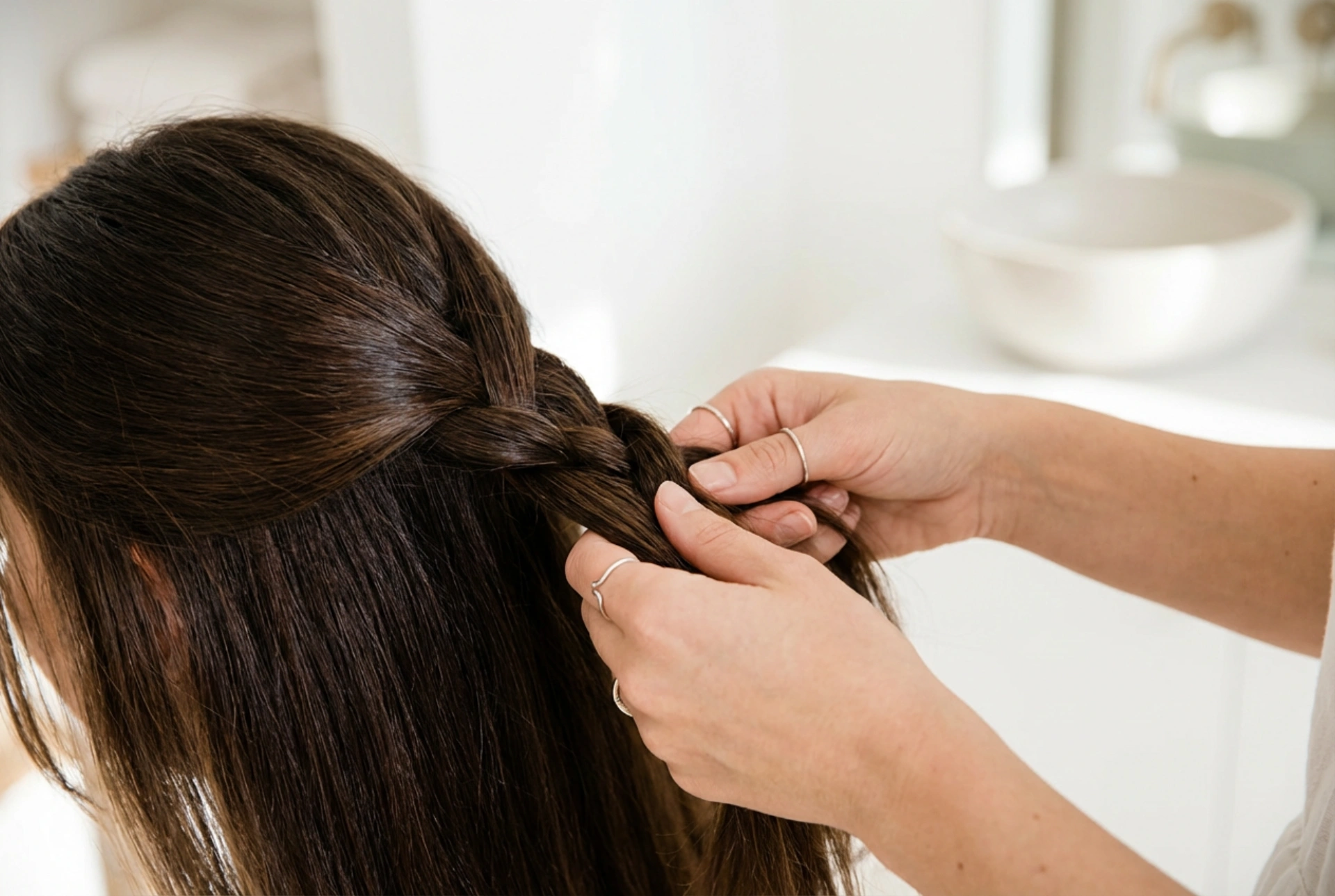 Flechtfrisuren für langes Haar: Schritt-für-Schritt-Anleitungen für elegante Zöpfe