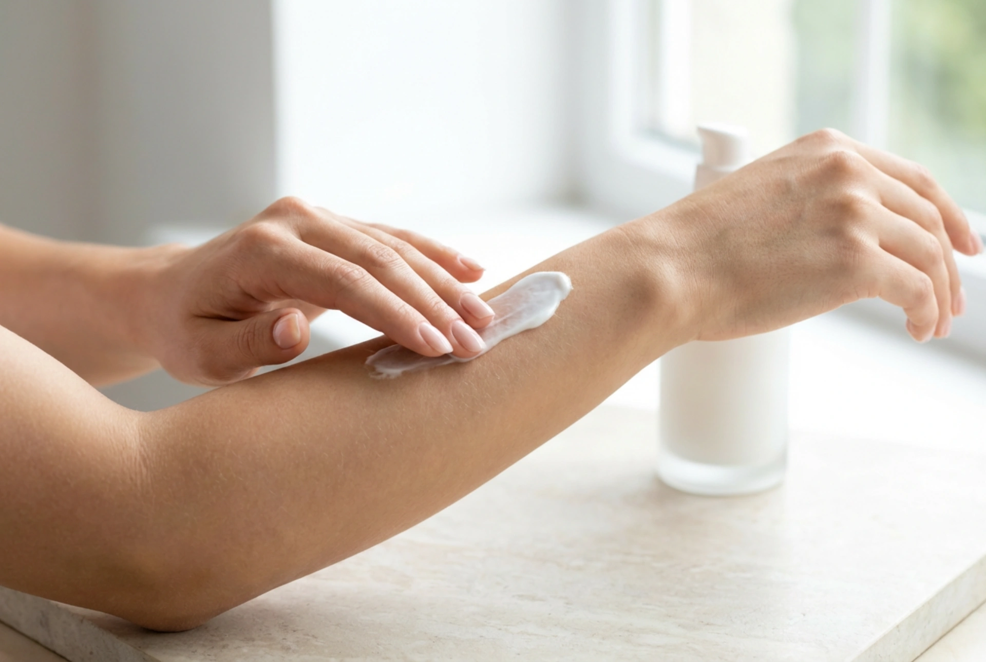 Straffende Körperlotion: Wann anwenden und wie einmassieren