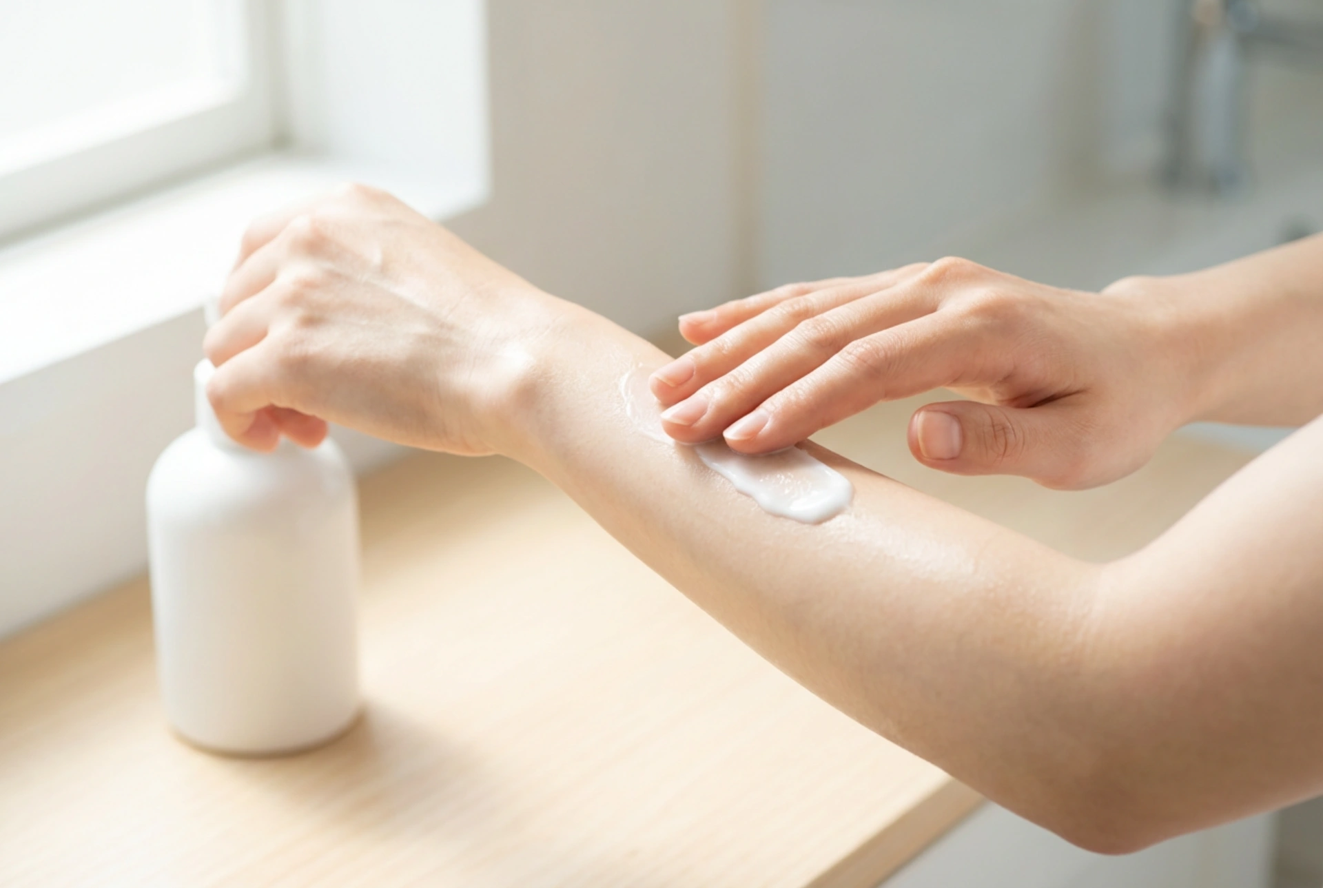 Körpermilch: Leichte Feuchtigkeitspflege, Anwendung und typische Fehler