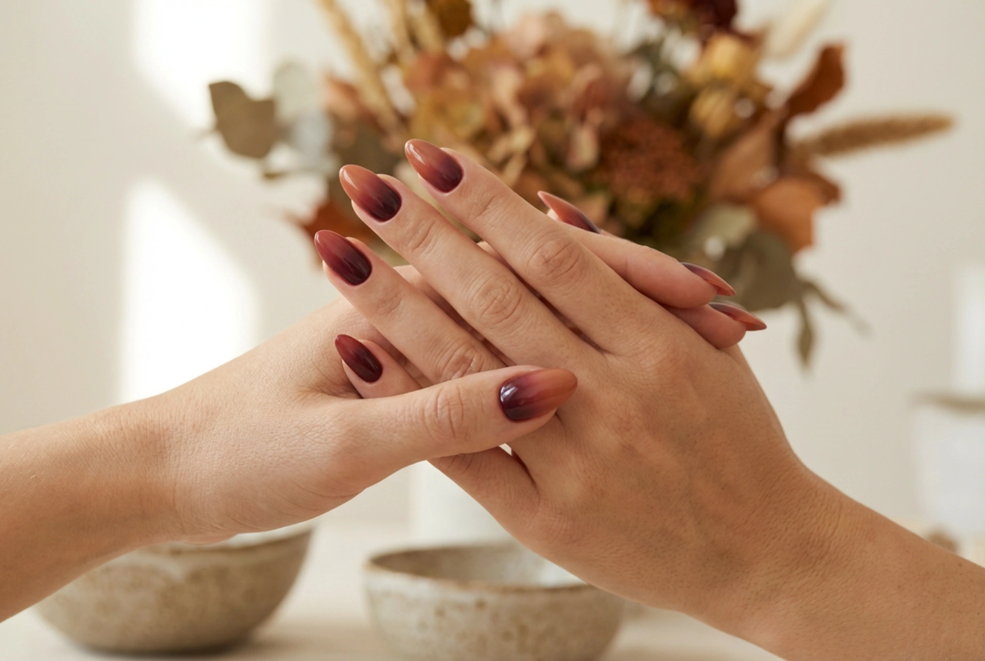 Herbstliche Ombré-Nägel: Farbpalette, Schattierung und Finish
