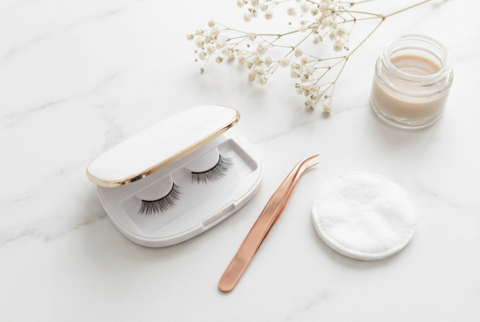 Magnetische Wimpern ohne Eyeliner: Anwendung, Anpassung und Pflege