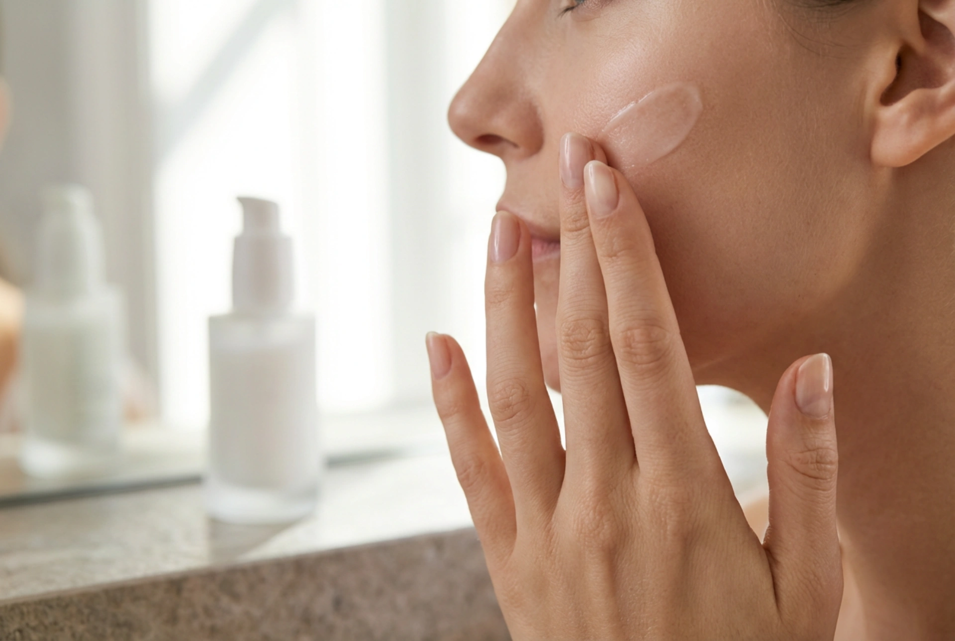 Mattierender Primer: Perfekte Anwendung für langanhaltenden Halt